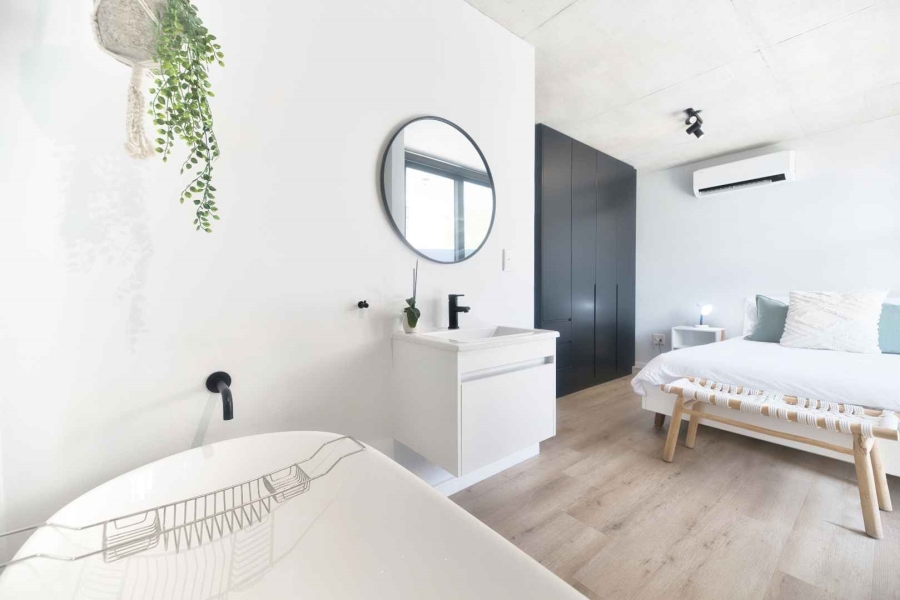 4 Bedroom Property for Sale in Hermanus Heights Western Cape